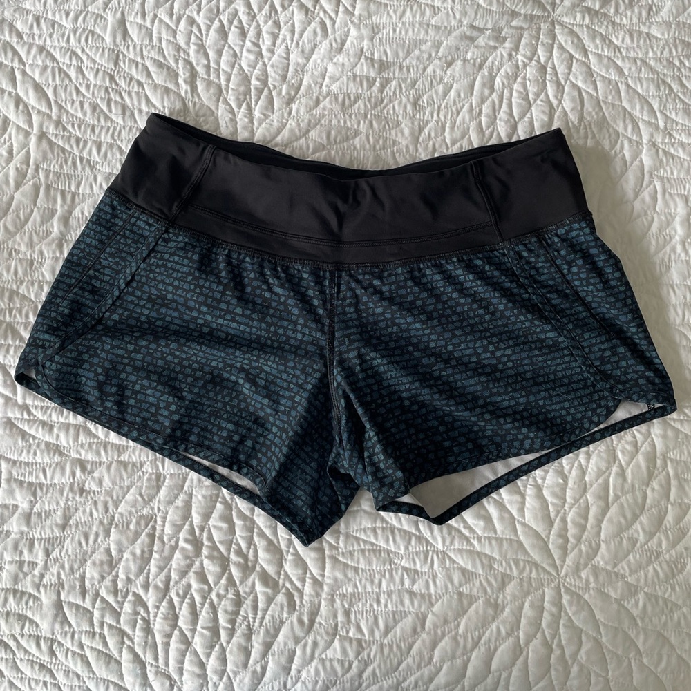 Lululemon Speed Up Mid-Rise Lined Short 4” size 8